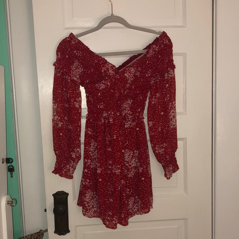 Long Sleeve/ Off the shoulder dress